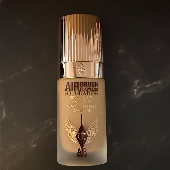 Charlotte Tilbury Other - Charlotte Tilbury Airbrush Flawless Blurring & Matte Foundation - 8N